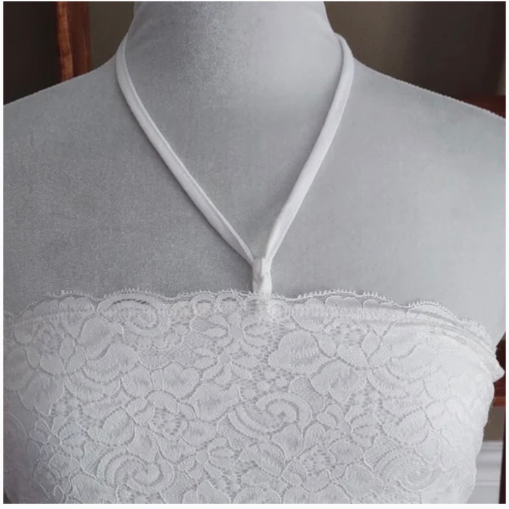Old College Inn white lace halter top size large
